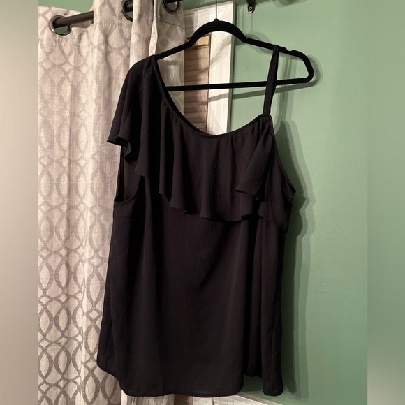 Torrid black blouse, one shoulder, size 4 - Picture 2 of 4